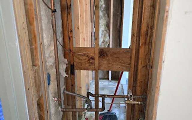 Frozen Pipe Water Damage in a Seattle home